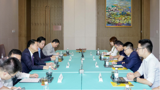 省玩彩网集团党委书记、董事长任丁与腾讯“王者荣耀”CTO邓君、腾讯大成网总裁郑亮座谈交流