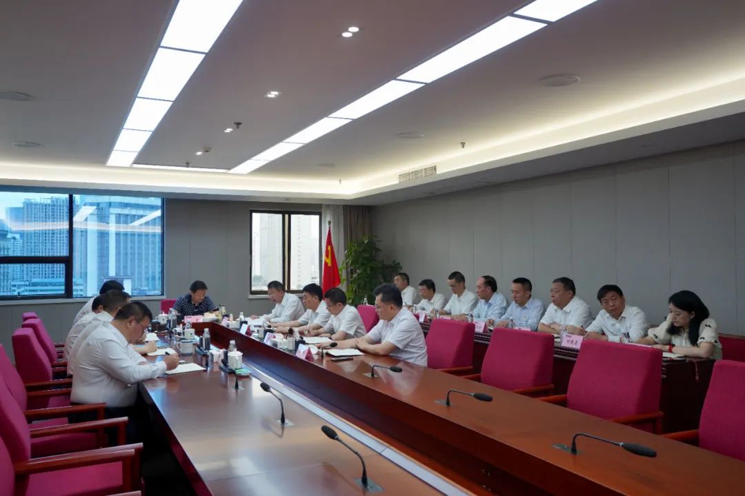 6651523c-fca0-4978-b322-1d173bc80015