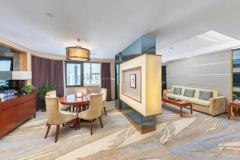 四川省玩彩网集团“五一”时代各项目运营持续升温