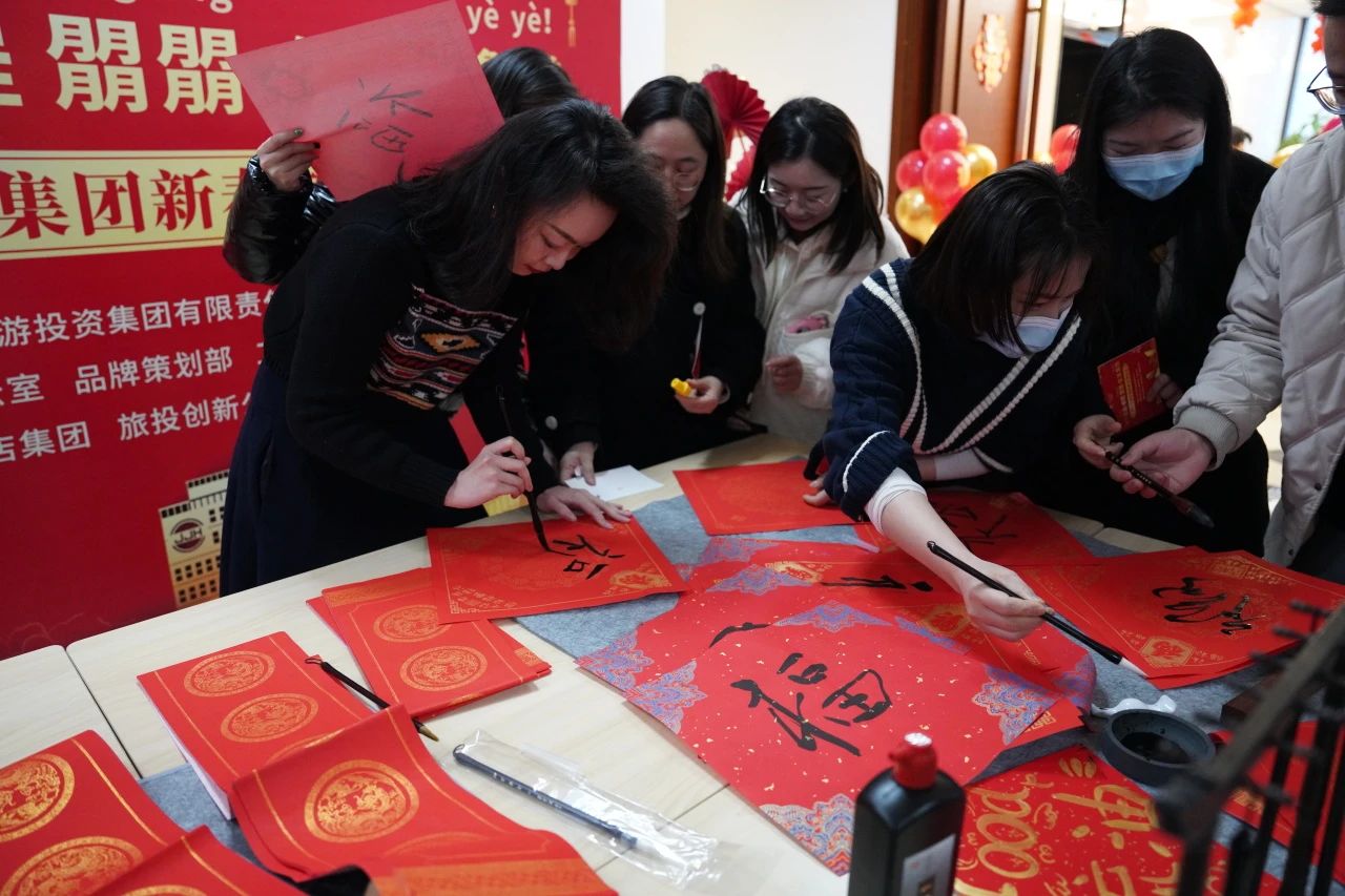 cba1ab4a-d821-4a4d-8e8f-0d72a1ab6c1f