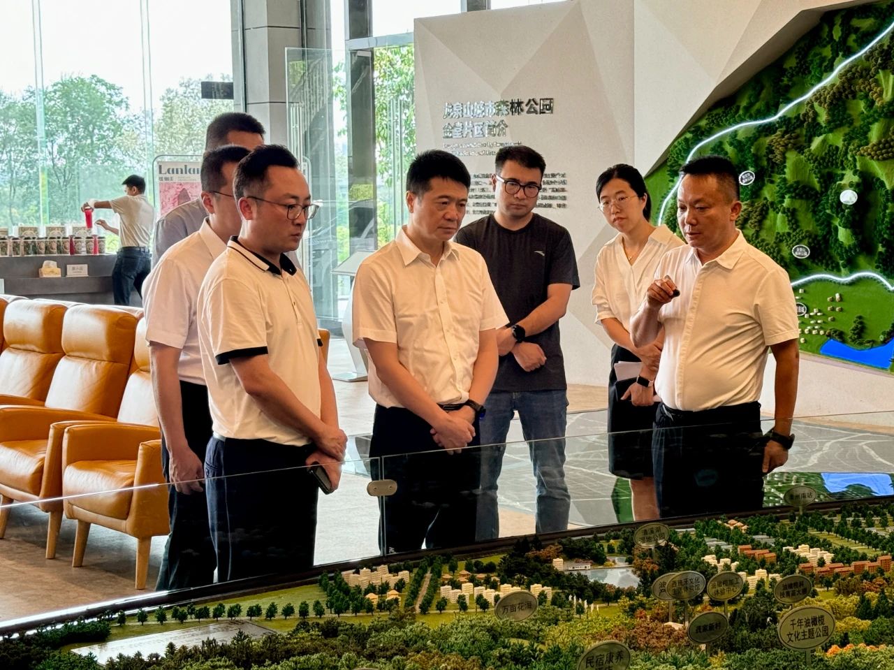 省玩彩网集团党委书记、董事长游勇带队赴聚峰谷项目开展汛期清静生产检查并调研生产谋划情形