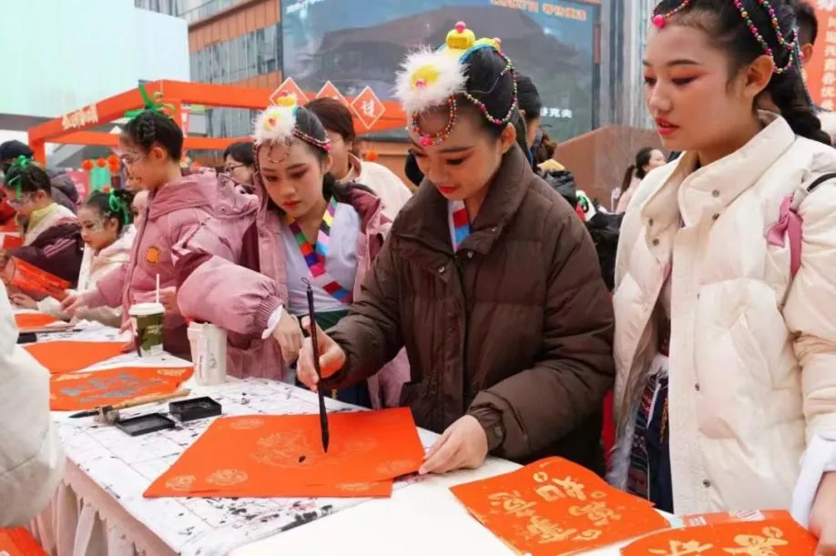 855e8626-56c7-4e40-b93c-85da69c319bf