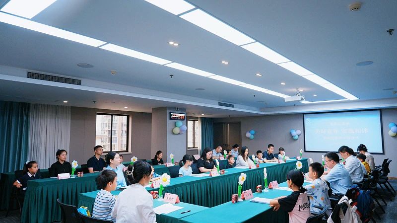 四川省玩彩网集团“优美童年·逍遥相伴”暑期生长营暖心开班！